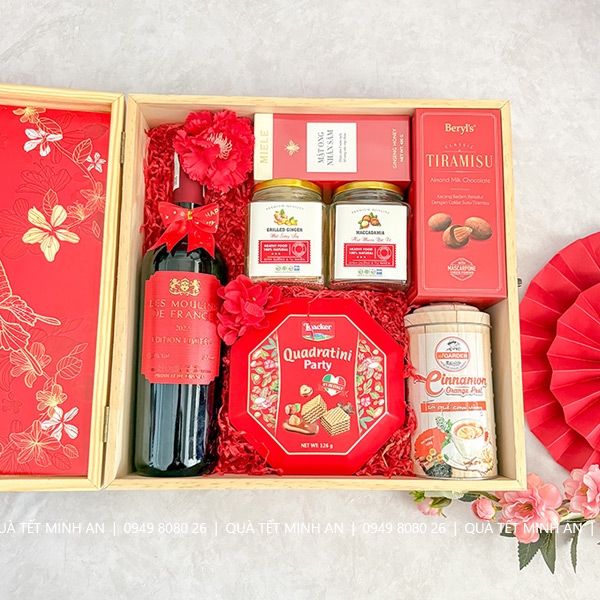 Hộp quà tết gỗ thông Xuân 2026 - HG1345