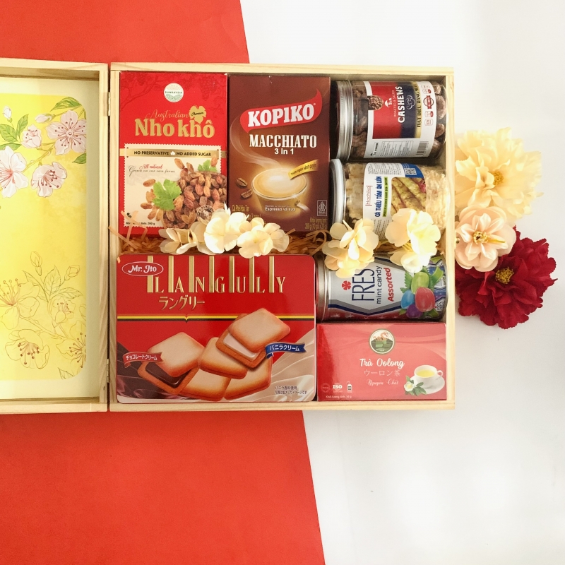 Hộp quà tết gỗ thông Xuân 2026 - HG785